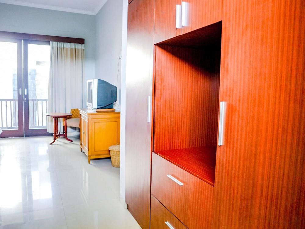 U Tube Hotel&Spa Uluwatu Buitenkant foto
